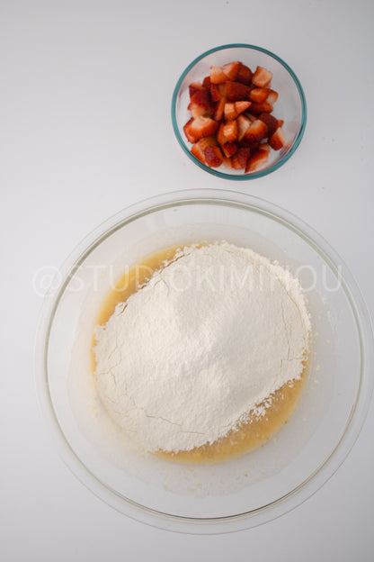PLR - Strawberry Banana Cake
